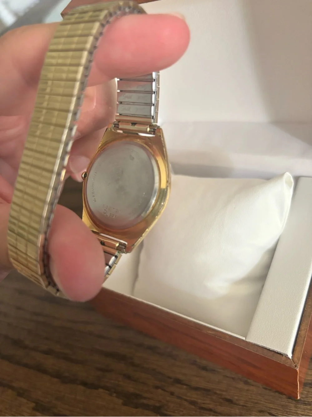 Pulsar by Seiko Y112-8059 Gold Tone Quartz Watch